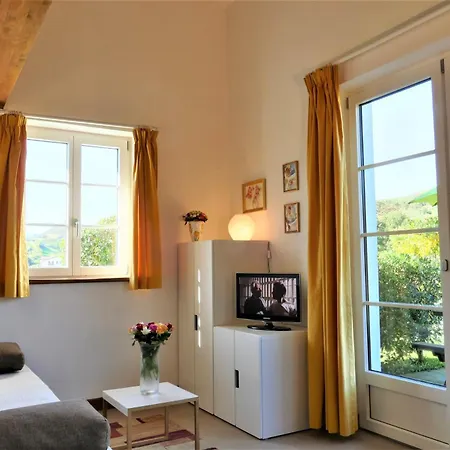 Baskoparadis I Eco-gites I Calme I Vue I Anes I Jardin I Montagne I Nature *