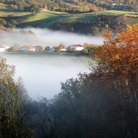 Appartement Baskoparadis I Eco-gites I Calme I Vue I Anes I Jardin I Montagne I Nature Louhossoa