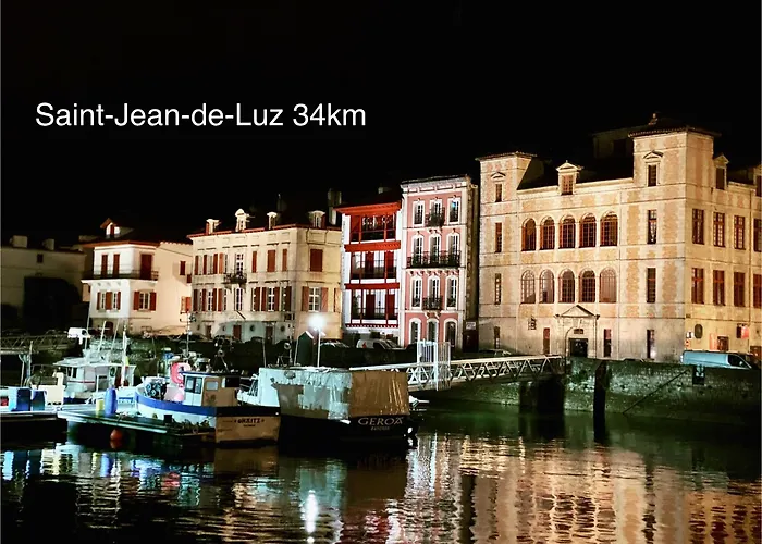 Baskoparadis I Eco-gites I Calme I Vue I Anes I Jardin I Montagne I Nature Louhossoa